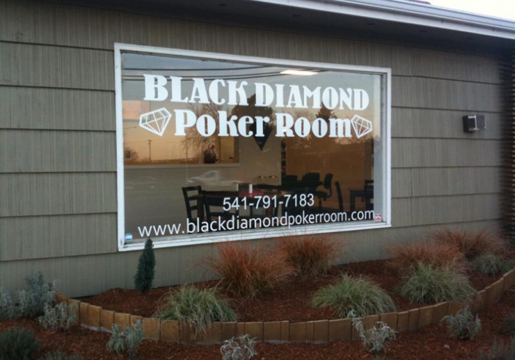 奥尔巴尼Black Diamond Poker Room