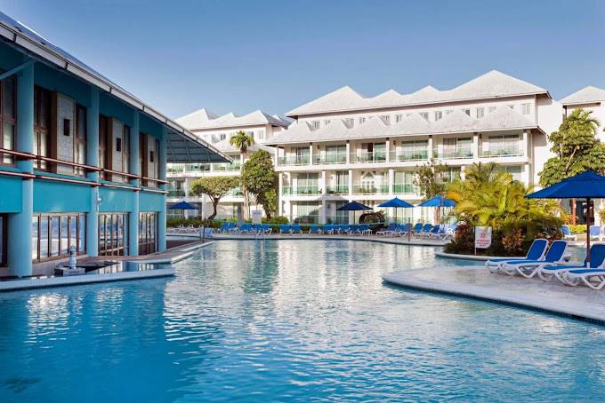 Grand Paradise Playa Dorada Beach Resort & Casino