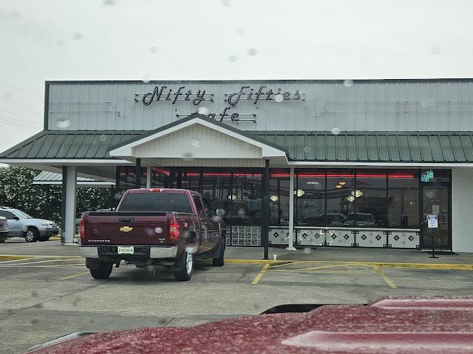 High Rollers Casino / Nifty Fifties Cafe, Houma