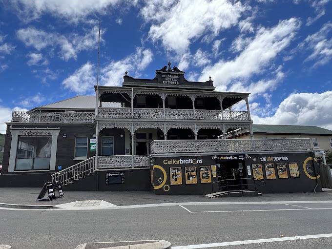 Deloraine Hotel & Casino